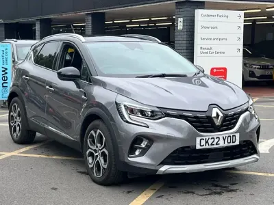 Usado Renault Captur Version S 160 HP (117 kW) 2022 Cinzento SUV