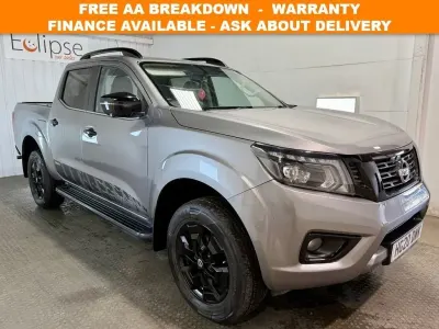 Używany Nissan Navara N-Guard 190 KM (139 kW) 2020 Szary Pickup