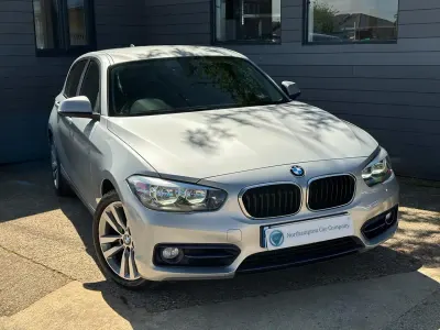 Usado BMW 118 Sport Line 2017 Prateado Citadino