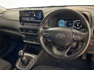Second-hand Hyundai Kona Premium 120 CP (88 kW) 2021 Negru SUV