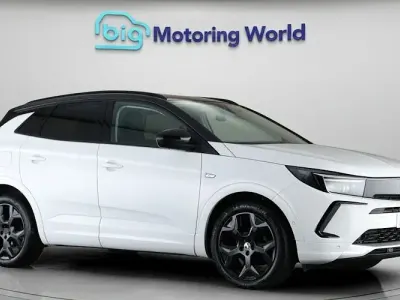 Used Vauxhall Grandland X Ultimate 131 HP (96 kW) 2023 White SUV