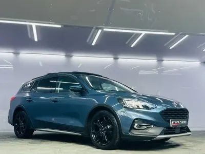 Begagnad Ford Focus Active X 150 HK (110 kW) 2019 Blå Kombi