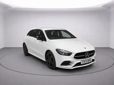 Usado Mercedes B250e AMG line 2022 Branco Monovolume