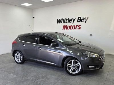 Used Ford Focus Zetec 120 HP (88 kW) 2016 Grey Hatchback