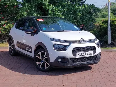 Used Citroën C3 PureTech 110 HP (80 kW) 2023 White Hatchback