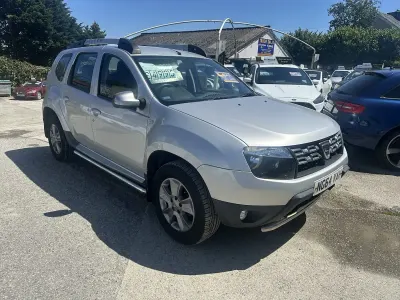 Used Dacia Duster Lauréate 110 HP (80 kW) 2015 Silver SUV