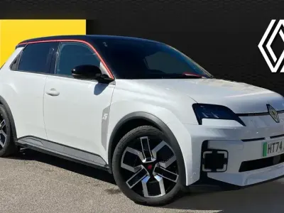 Used Renault R5 Komfort 110 kW (150 HP) 2024 Other Hatchback