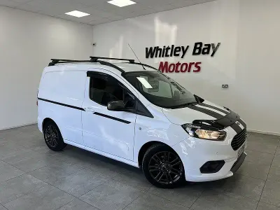 Begagnad Ford Transit Sport 2021 Vit Van