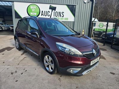Begagnad Renault Scénic III Bose Edition 110 HK (80 kW) 2013 Röd Minibuss