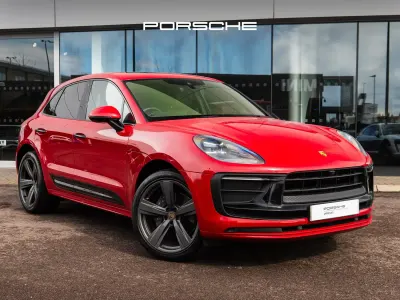 Usado Porsche Macan 265 HP (194 kW) 2023 Vermelho SUV