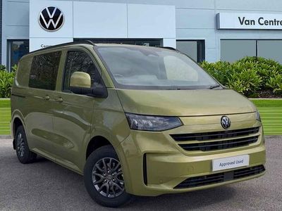 New VW Transporter Pro 150 HP (110 kW) 2025 Green Van