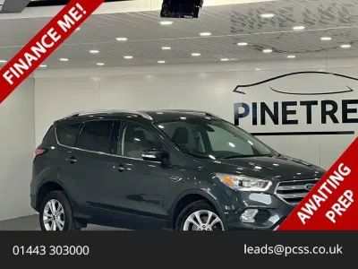 Używany Ford Kuga Titanium 150 KM (110 kW) 2017 Zielony SUV