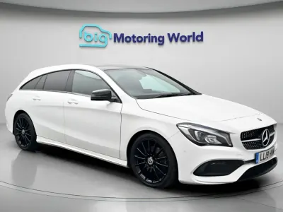 Used Mercedes CLA220 Shooting Brake AMG line 170 HP (125 kW) 2019 White Estate