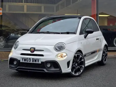 Usado Abarth 595 Competizione 180 HP (132 kW) 2020 Branco Citadino