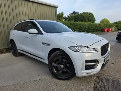 Begagnad Jaguar F-Pace