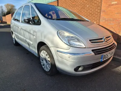 Używany Citroën Xsara Picasso 92 KM (67 kW) 2007 Srebrny Minivan