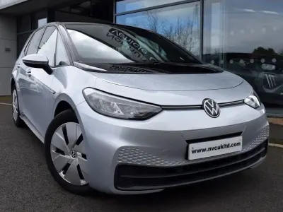 Begagnad VW ID.3 Pro Performance 150 kW (204 HK) 2022 Silver Halvkombi