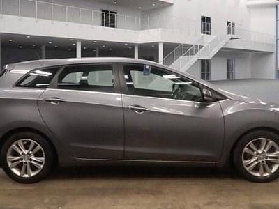 Used Hyundai i30 Style 128 HP (94 kW) 2013 Grey Estate