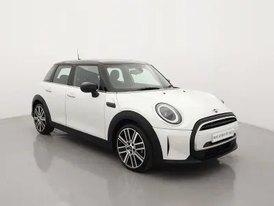 Usado Mini Cooper Exclusive 134 CV (98 kW) 2024 Blanco Utilitario