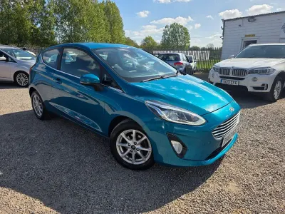 Used Ford Fiesta Zetec 70 HP (51 kW) 2017 Blue Hatchback