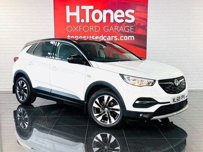 Used Vauxhall Grandland X Sport 130 HP (95 kW) 2018 White SUV