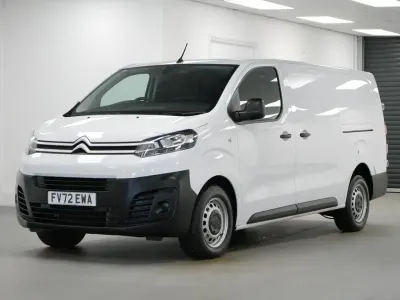 Used Citroën Dispatch 100 HP (73 kW) 2023 White MPV
