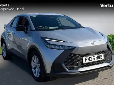 Używany Toyota C-HR 140 KM (102 kW) 2026 SUV