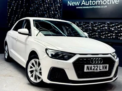 Used Audi A1 Sportback Sport 95 HP (69 kW) 2022 White Hatchback