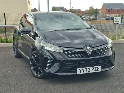 Used Renault Clio Techno 90 HP (66 kW) 2024 Black Hatchback