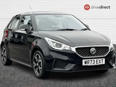 Begagnad MG MG3 Excite 106 HK (77 kW) 2023 Svart Halvkombi