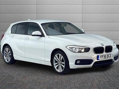 Used BMW 118 Sport Line 136 HP (100 kW) 2018 White Hatchback