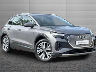 Usado Audi Q4 e-tron Sport 210 kW (286 HP) 2024 Cinzento SUV