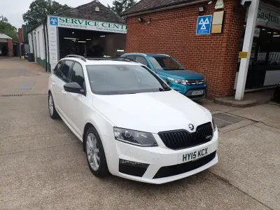 Used Skoda Octavia vRS 184 HP (135 kW) 2015 White Estate