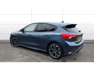 Używany Ford Focus ST-Line X 125 KM (91 kW) 2019 Niebieski Hatchback