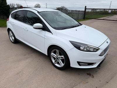 Used Ford Focus Titanium 2015 White Hatchback