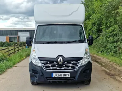 Used Renault Master Business 130 HP (95 kW) 2018 White Van