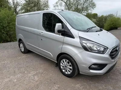 Used Ford Transit Custom Limited 130 HP (95 kW) 2019 Silver Van
