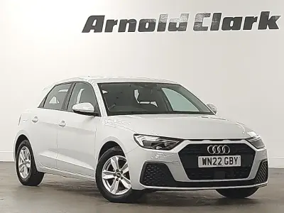 Used Audi A1 Design 95 HP (69 kW) 2022 White SUV