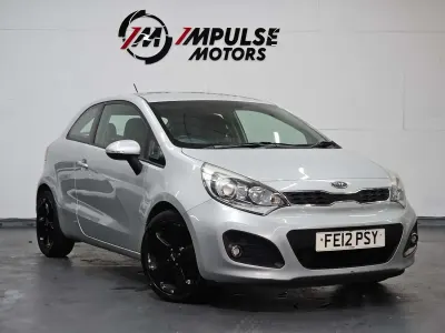 Used Kia Rio 109 HP (80 kW) 2012 Silver Hatchback