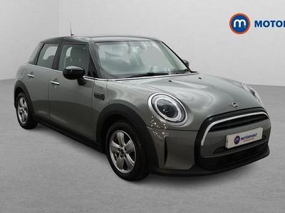 Begagnad Mini Cooper Classic 136 HK (100 kW) 2022 Grå Halvkombi