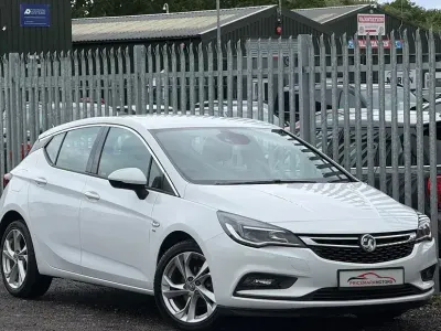 Used Vauxhall Astra SRi 150 HP (110 kW) 2017 Hatchback