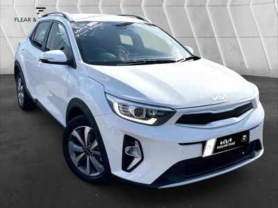 White New 2025 Kia Stonic SUV | £16,997 (Fair price)