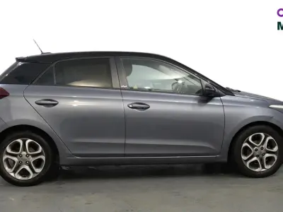 Used Hyundai i20 83 HP (61 kW) 2019 Grey Hatchback