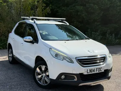 Used Peugeot 2008 Allure 120 HP (88 kW) 2014 White SUV