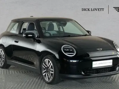 Used Mini Cooper SE Hatch 158 kW (215 HP) 2024 Black Hatchback