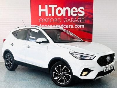 White Used 2023 MG ZS Exclusive Hatchback | £14,495 (Fair price)