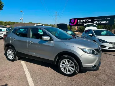 Used Nissan Qashqai Acenta 115 HP (84 kW) 2016 Silver SUV