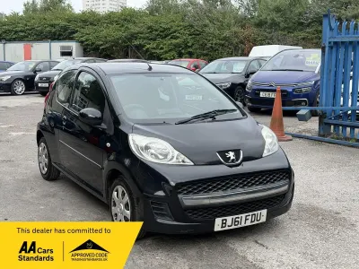 Used Peugeot 107 68 HP (50 kW) 2011 Black Hatchback