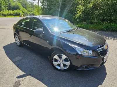 Used Chevrolet Cruze LT 141 HP (103 kW) 2011 Black Sedan