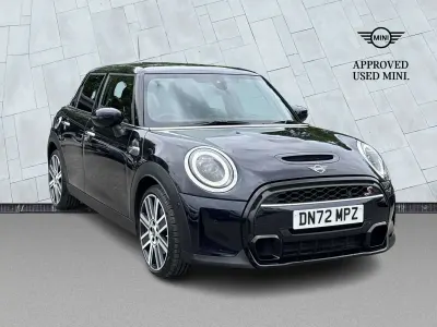 Used Mini Cooper S Exclusive 176 HP (129 kW) 2022 Black Hatchback
